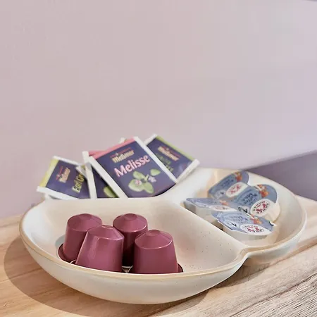 דירה Warmstay I Ferienunterkunft Mit Balkon I Key-box Check-in האגן