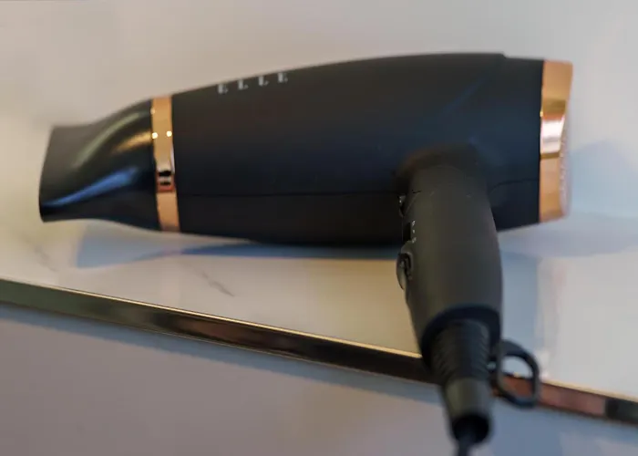 Warmstay I Ferienunterkunft Mit Balkon I Key-box Check-in Apartamento *