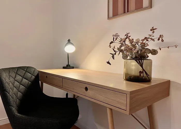 Warmstay I Ferienunterkunft Mit Balkon I Key-box Check-in Apartamento *