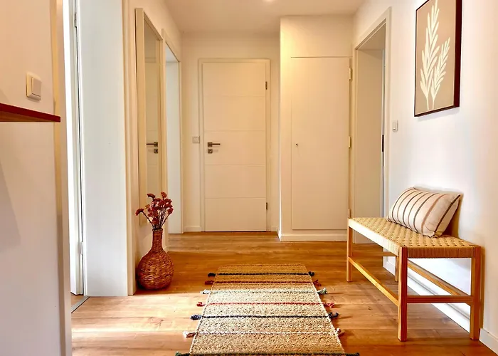 Apartamento Warmstay I Ferienunterkunft Mit Balkon I Key-box Check-in